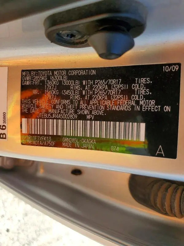 2010 TOYOTA 4RUNNER SR5  