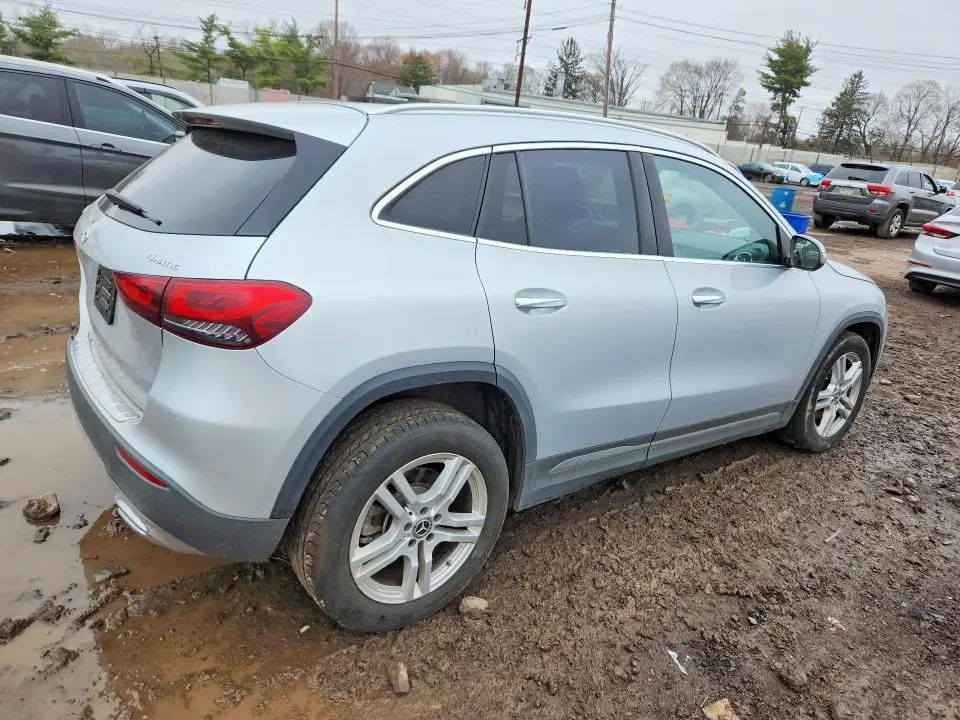 2021 MERCEDES-BENZ GLA 250 4MATIC  