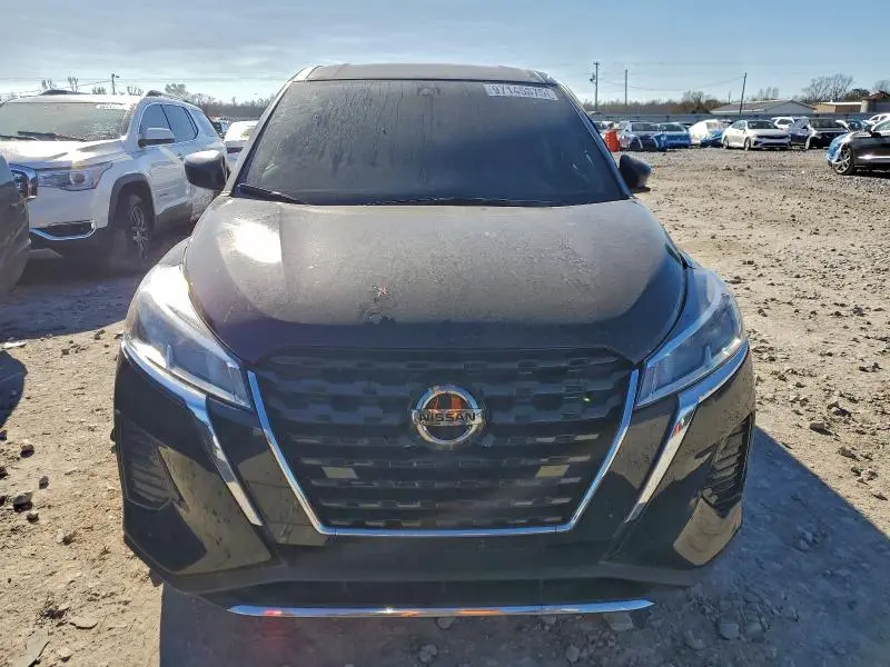 2021 NISSAN KICKS S  