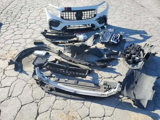 2021 MERCEDES-BENZ GLB 250  