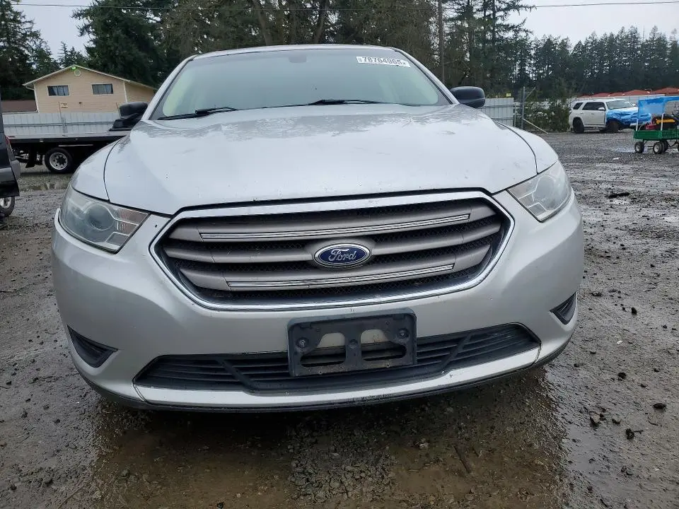 2013 FORD TAURUS SE  