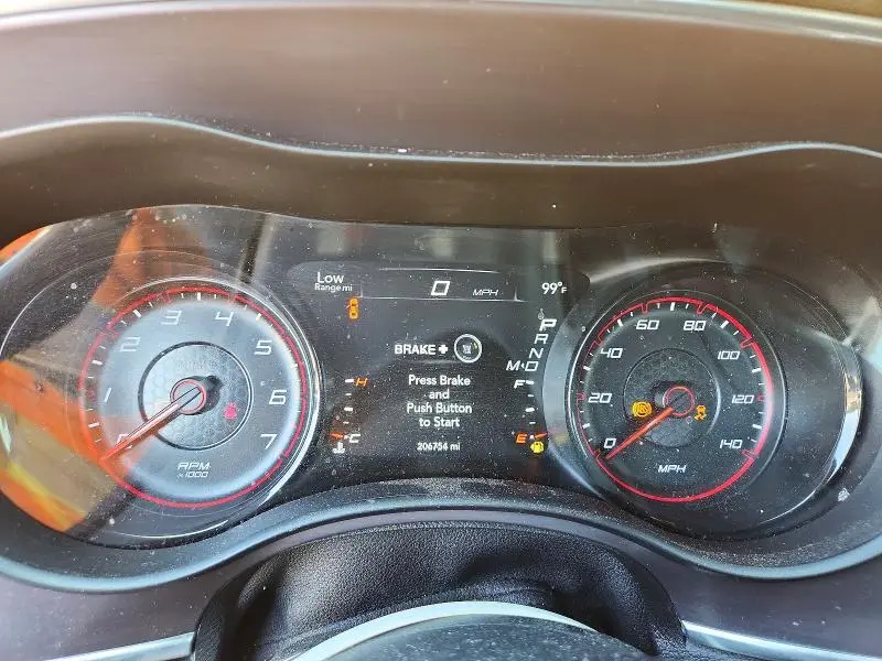 2017 DODGE CHARGER SE  