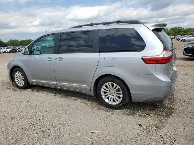 2015 TOYOTA SIENNA XLE  