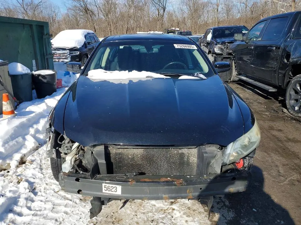 2011 FORD TAURUS SEL  