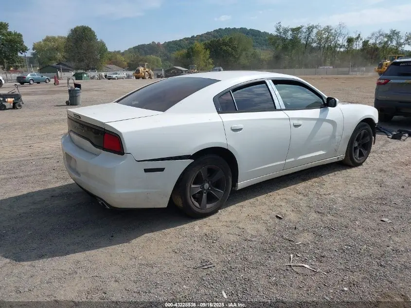 2014 DODGE CHARGER SE