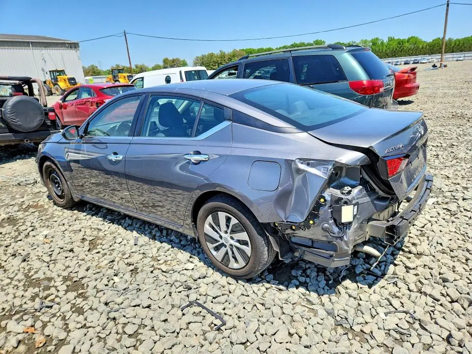2024 NISSAN ALTIMA S  