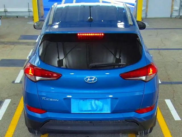 2016 HYUNDAI TUCSON SE  