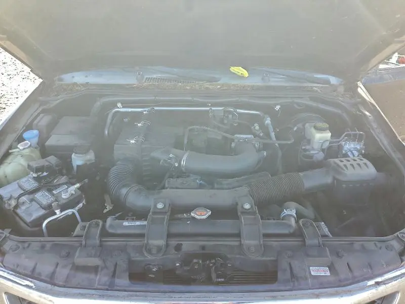 2016 NISSAN FRONTIER S  