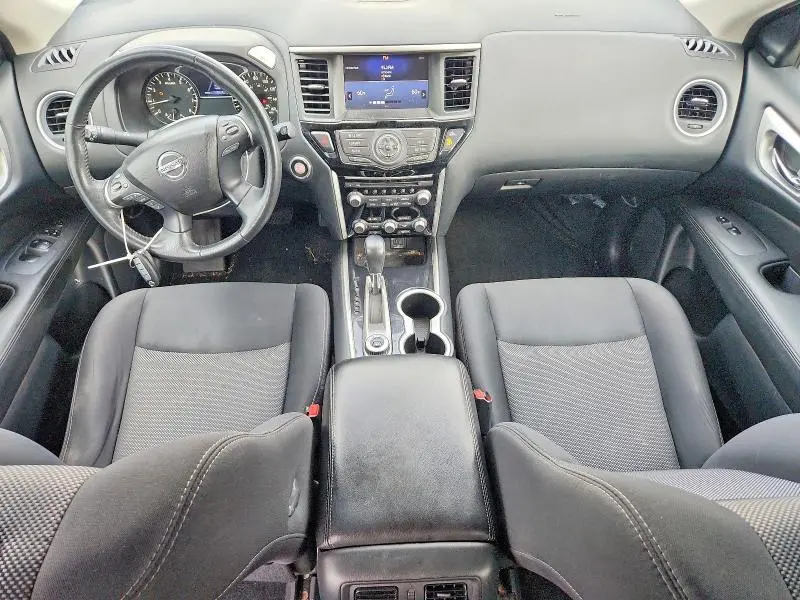 2019 NISSAN PATHFINDER SV  