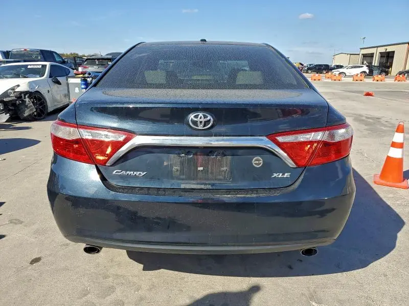 2015 TOYOTA CAMRY XSE  