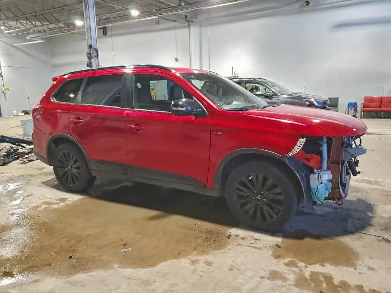 2020 MITSUBISHI OUTLANDER SE  