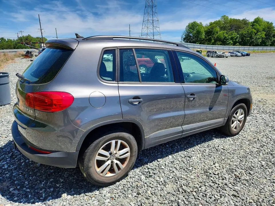 2015 VOLKSWAGEN TIGUAN S  