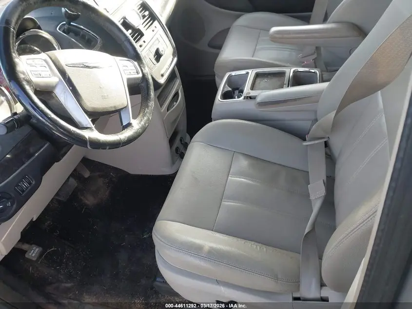 2015 CHRYSLER TOWN & COUNTRY TOURING