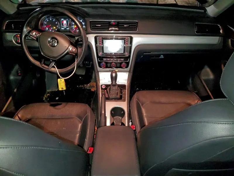 2019 VOLKSWAGEN PASSAT WOLFSBURG  