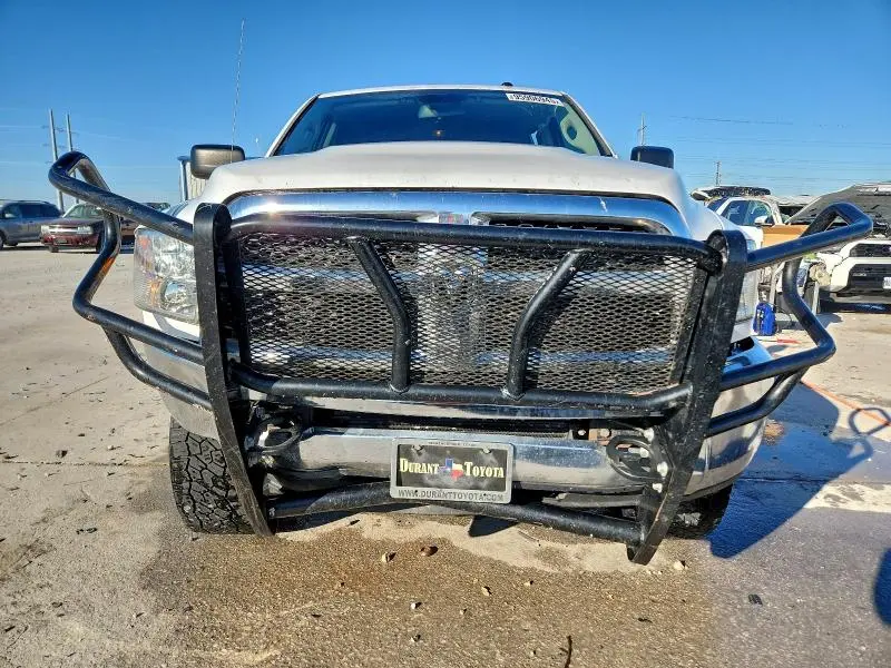 2016 RAM 2500 SLT  