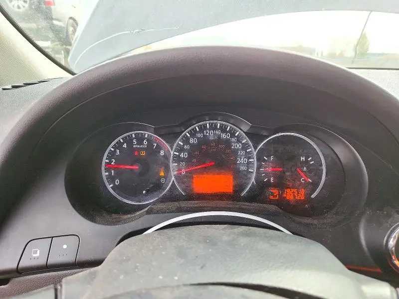 2010 NISSAN ALTIMA SR  