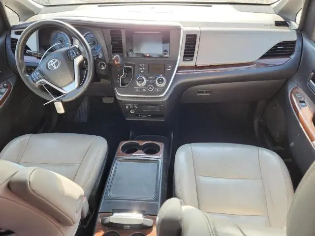 2015 TOYOTA SIENNA XLE  