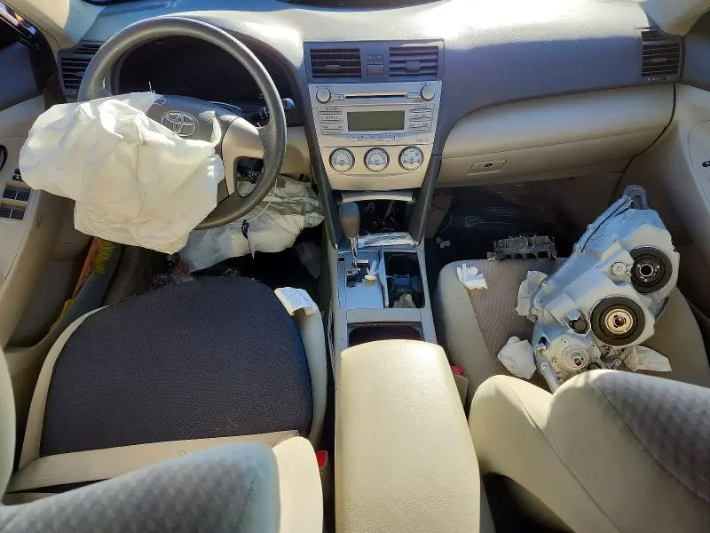 2011 TOYOTA CAMRY BASE  