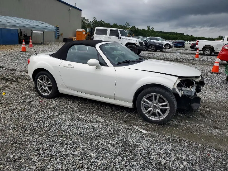 2015 MAZDA MX-5 MIATA SPORT  