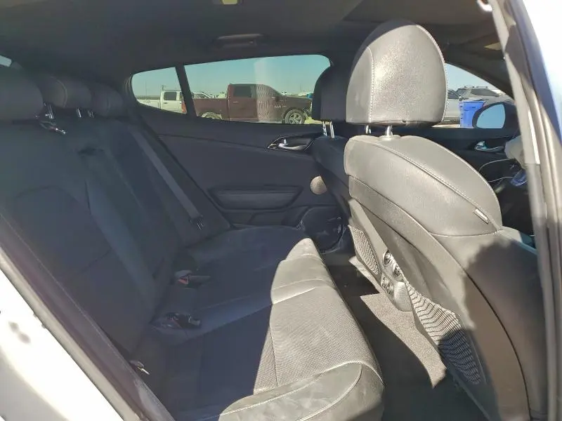 2023 KIA STINGER GT LINE  