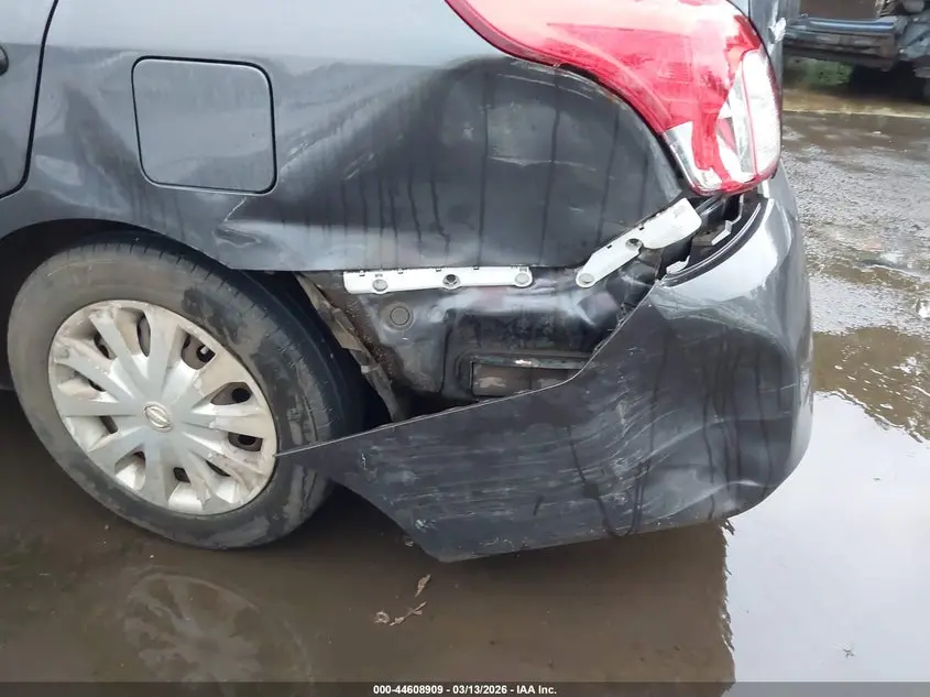 2015 NISSAN VERSA 1.6 S