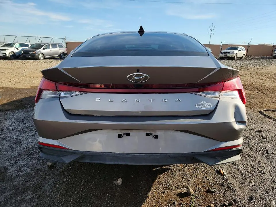 2022 HYUNDAI ELANTRA SEL  