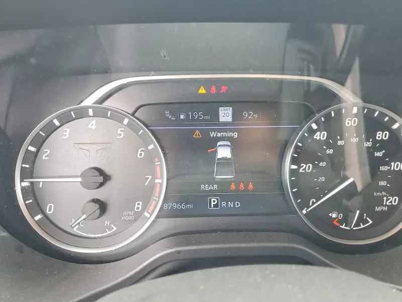 2021 NISSAN TITAN SV  