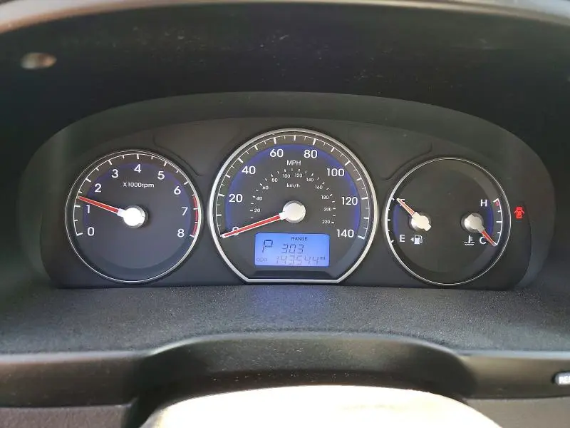 2012 HYUNDAI SANTA FE GLS  