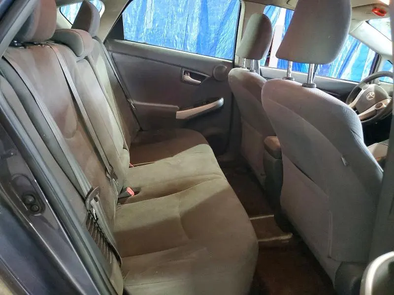 2010 TOYOTA PRIUS III  
