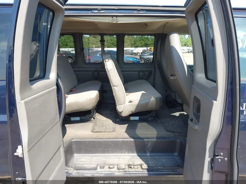 2012 GMC SAVANA 3500 LT