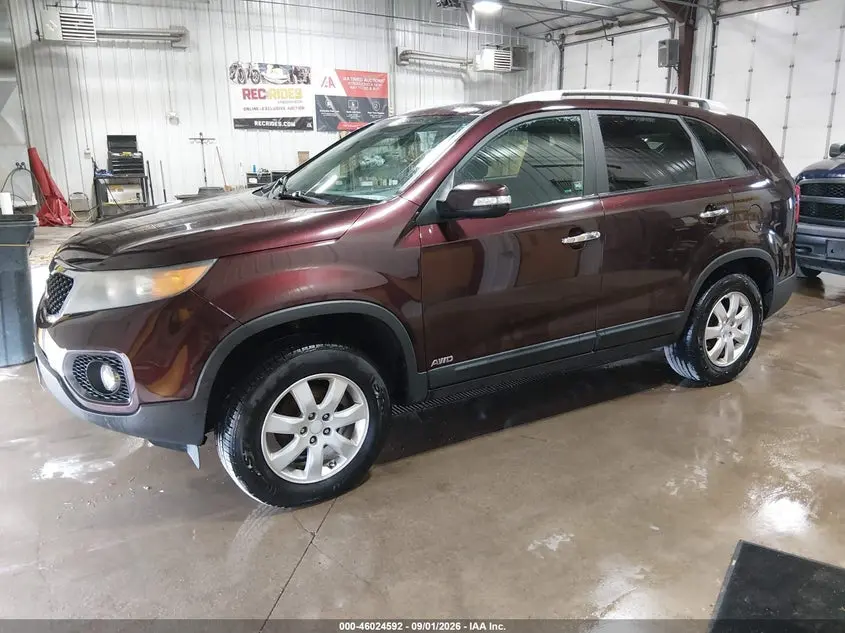 2011 KIA SORENTO LX