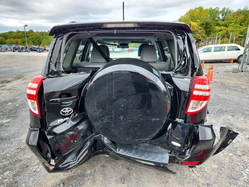 2012 TOYOTA RAV4 LIMITED  