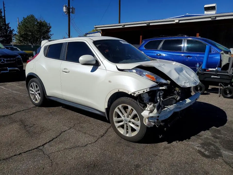 2013 NISSAN JUKE S  