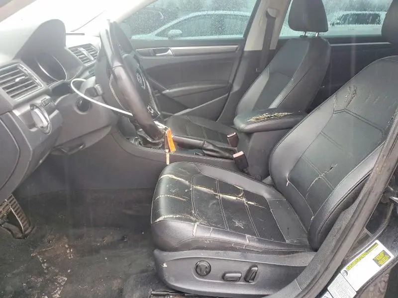 2017 VOLKSWAGEN PASSAT R-LINE  