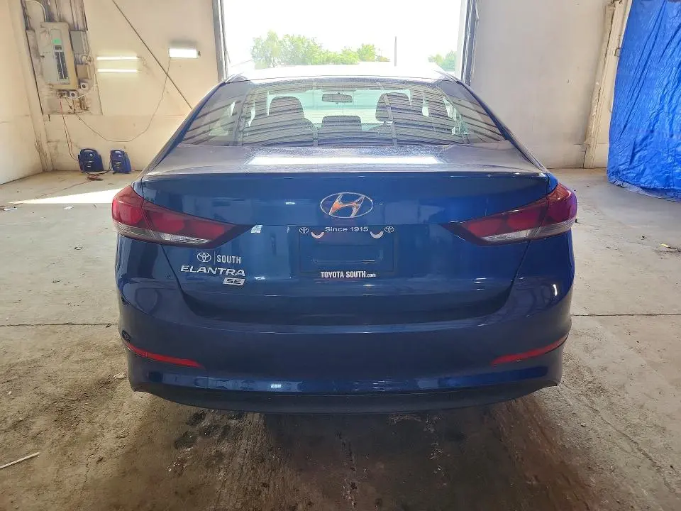 2018 HYUNDAI ELANTRA SE  