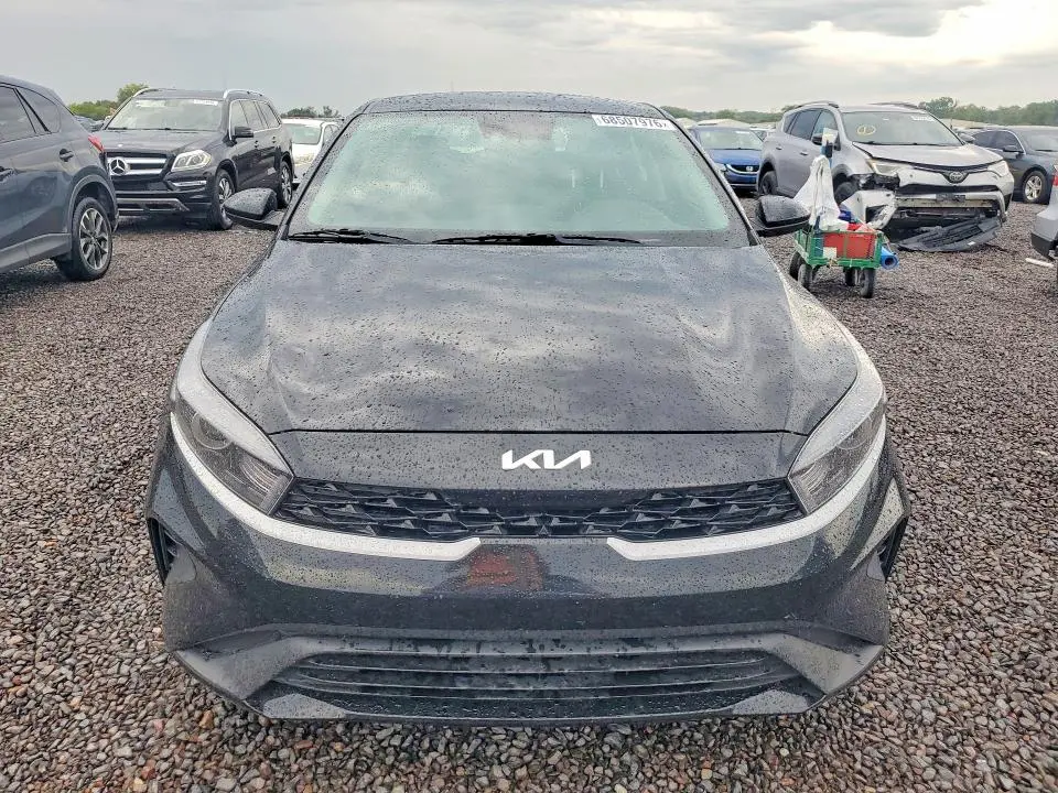 2024 KIA FORTE LX  