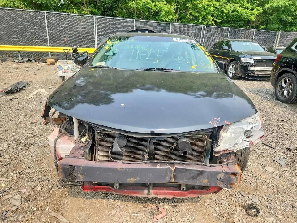 2014 TOYOTA CAMRY LE  