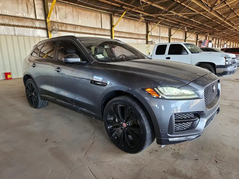 2018 JAGUAR F-PACE R - SPORT  