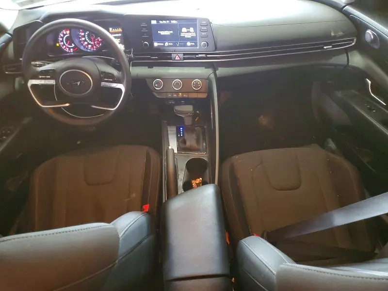 2023 HYUNDAI ELANTRA SE  