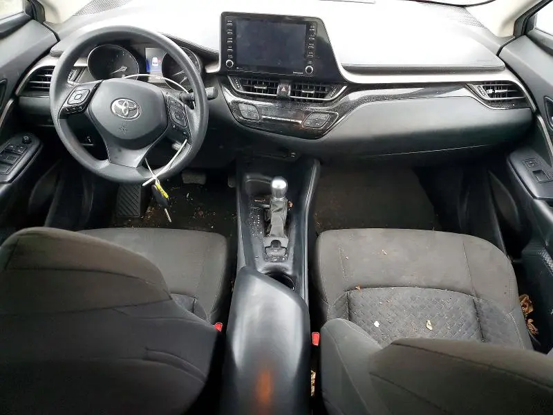 2021 TOYOTA C-HR XLE  