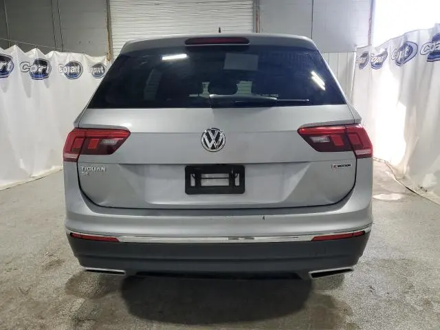 2021 VOLKSWAGEN TIGUAN SE  