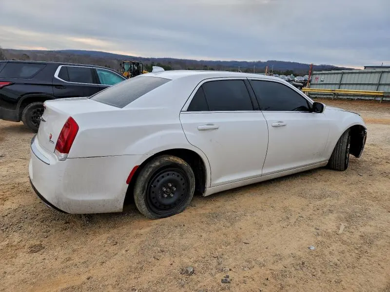 2016 CHRYSLER 300 LIMITED  