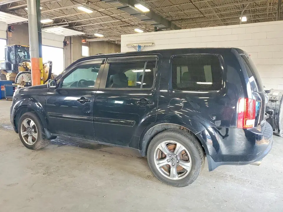 2015 HONDA PILOT SE  