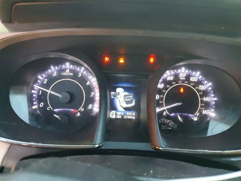 2015 TOYOTA AVALON XLE  