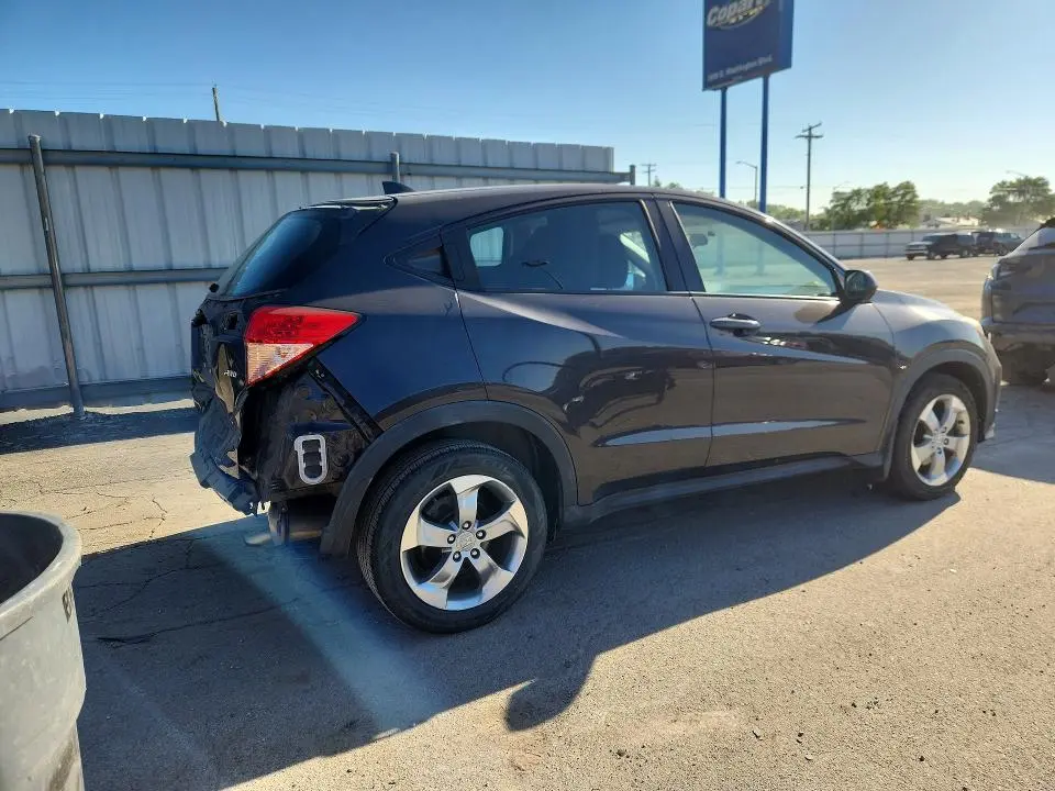 2017 HONDA HR-V LX  