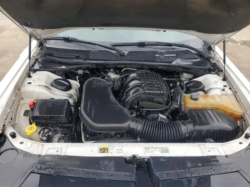 2015 DODGE CHALLENGER SXT PLUS  