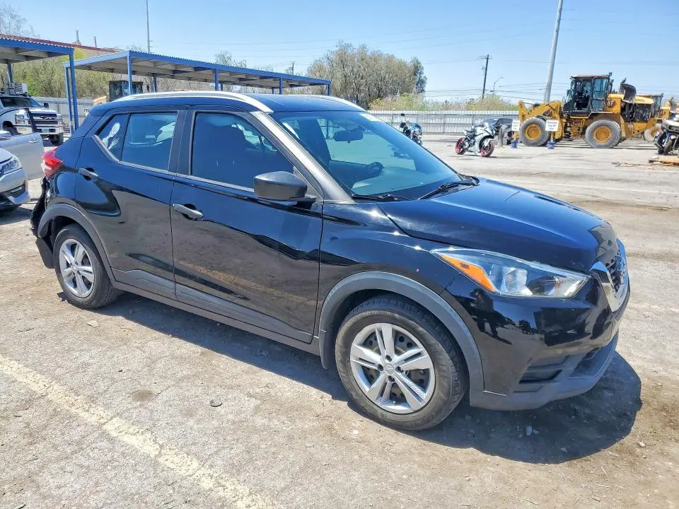 2019 NISSAN KICKS S  