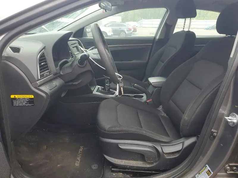 2018 HYUNDAI ELANTRA SE  