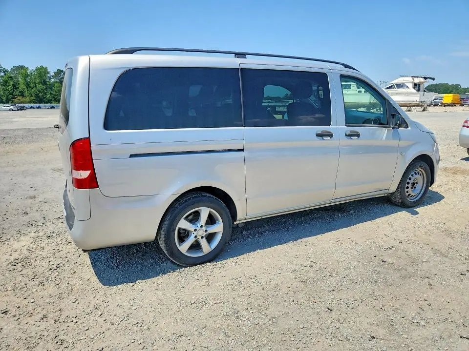 2016 MERCEDES-BENZ METRIS   