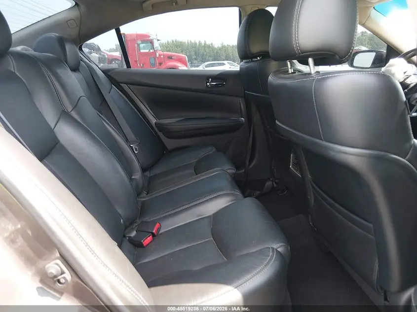 2013 NISSAN MAXIMA 3.5 SV